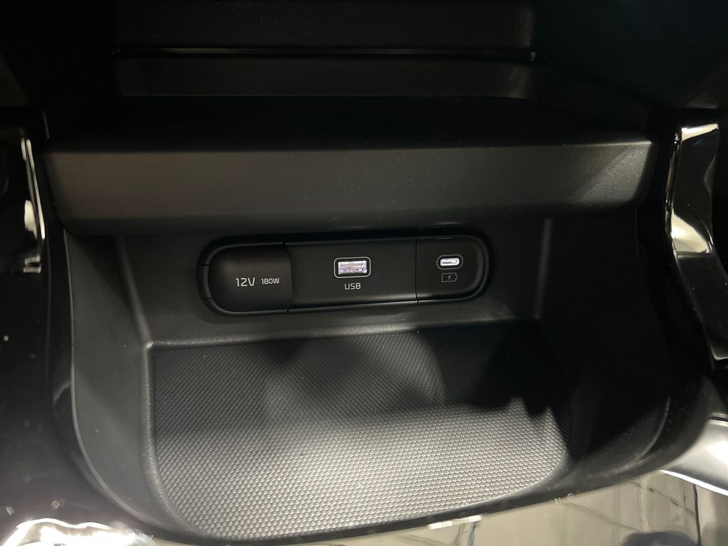 new 2025 Kia Seltos car, priced at $26,773