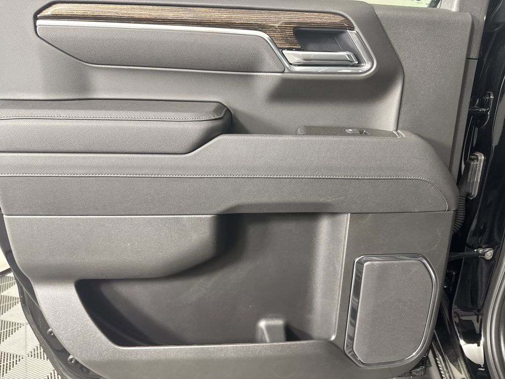 new 2025 GMC Sierra 1500 car, priced at $61,779