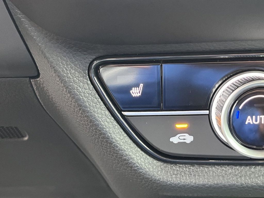 new 2025 Honda HR-V car, priced at $28,320