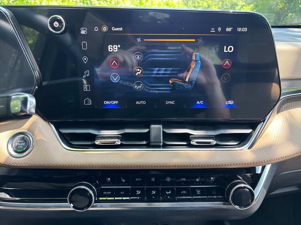 new 2026 Chevrolet Equinox car, priced at $38,290