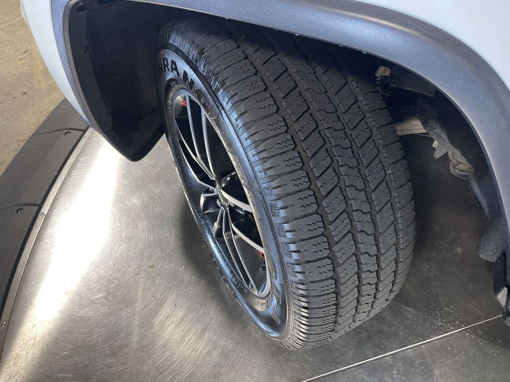 used 2019 Jeep Grand Cherokee car, priced at $23,993