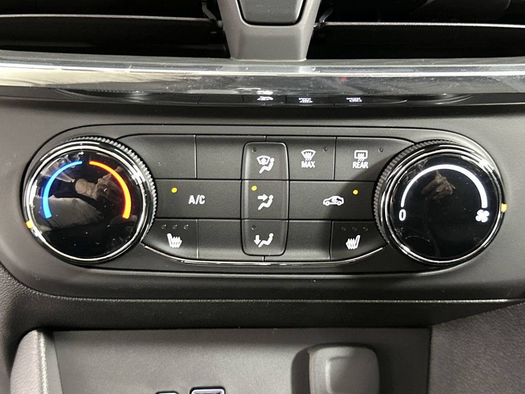 new 2025 Buick Encore GX car, priced at $24,725