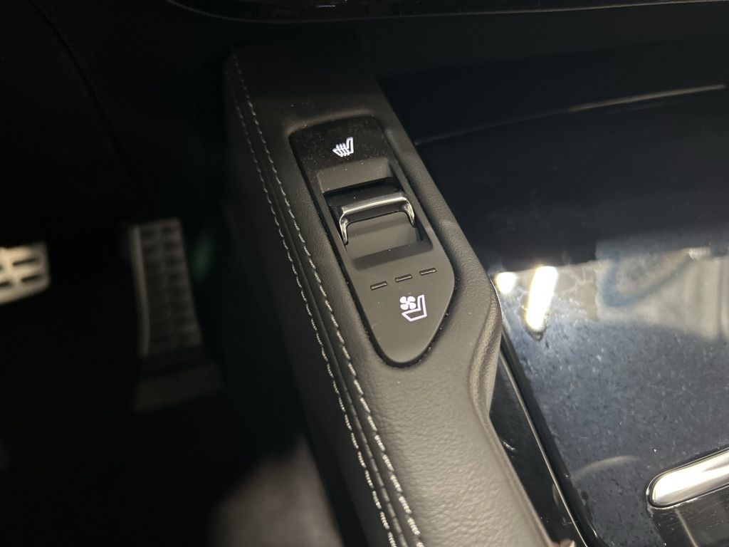 new 2025 Kia Telluride car, priced at $50,043