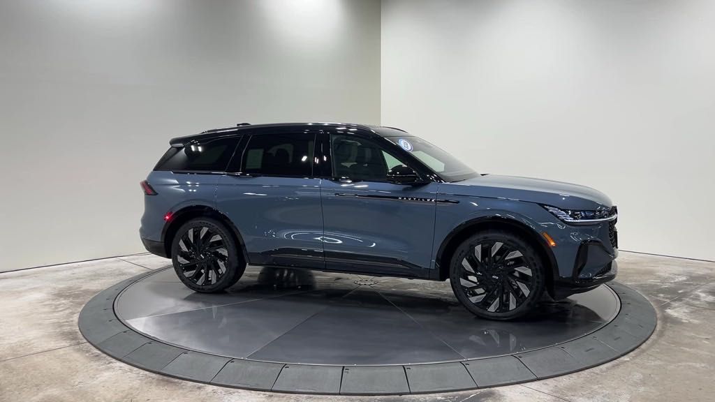 new 2025 Lincoln Nautilus car, priced at $65,850