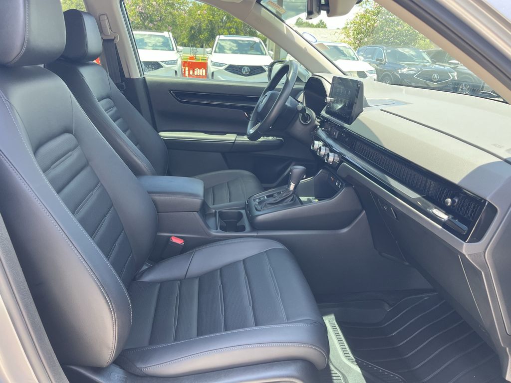 used 2024 Honda CR-V car, priced at $32,992