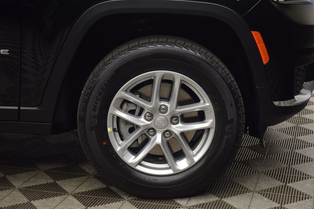 new 2025 Jeep Grand Cherokee L car, priced at $38,464