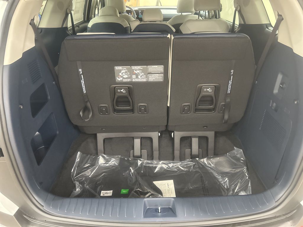 new 2026 Kia Carnival Hybrid car, priced at $43,570