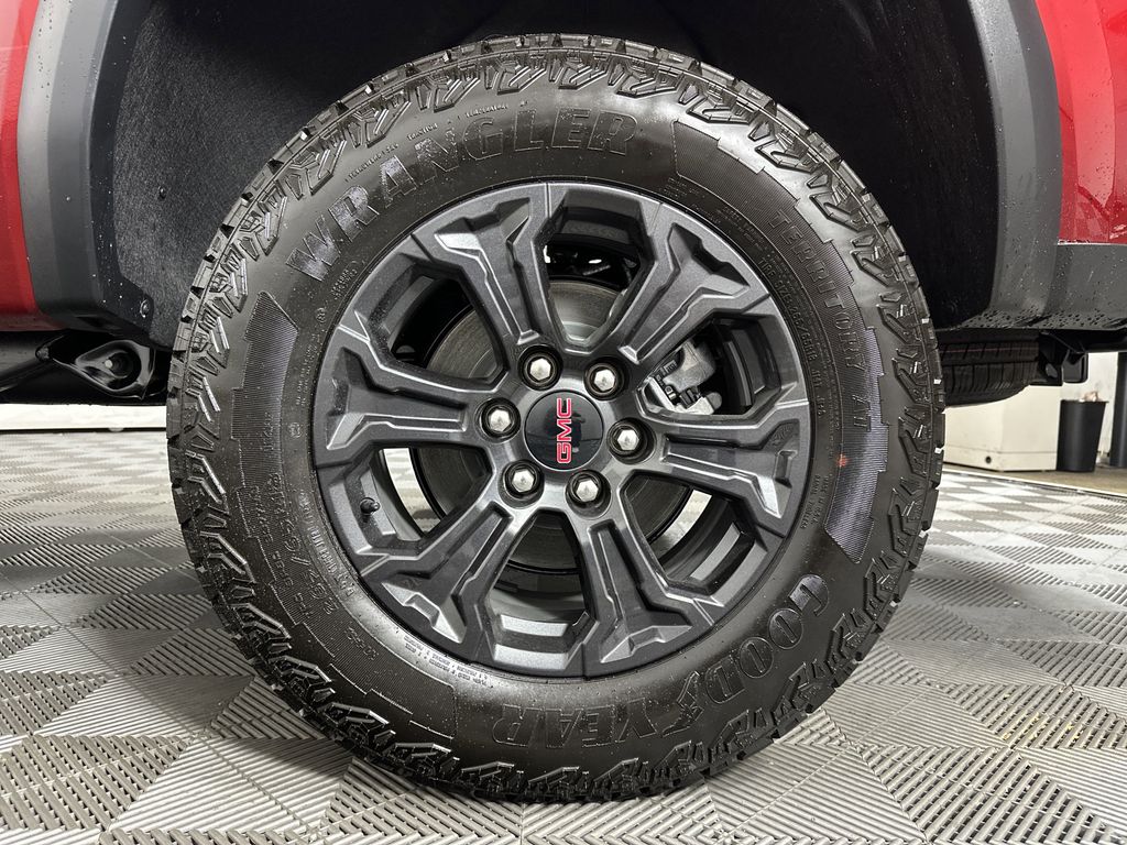 new 2025 GMC Canyon car, priced at $41,570
