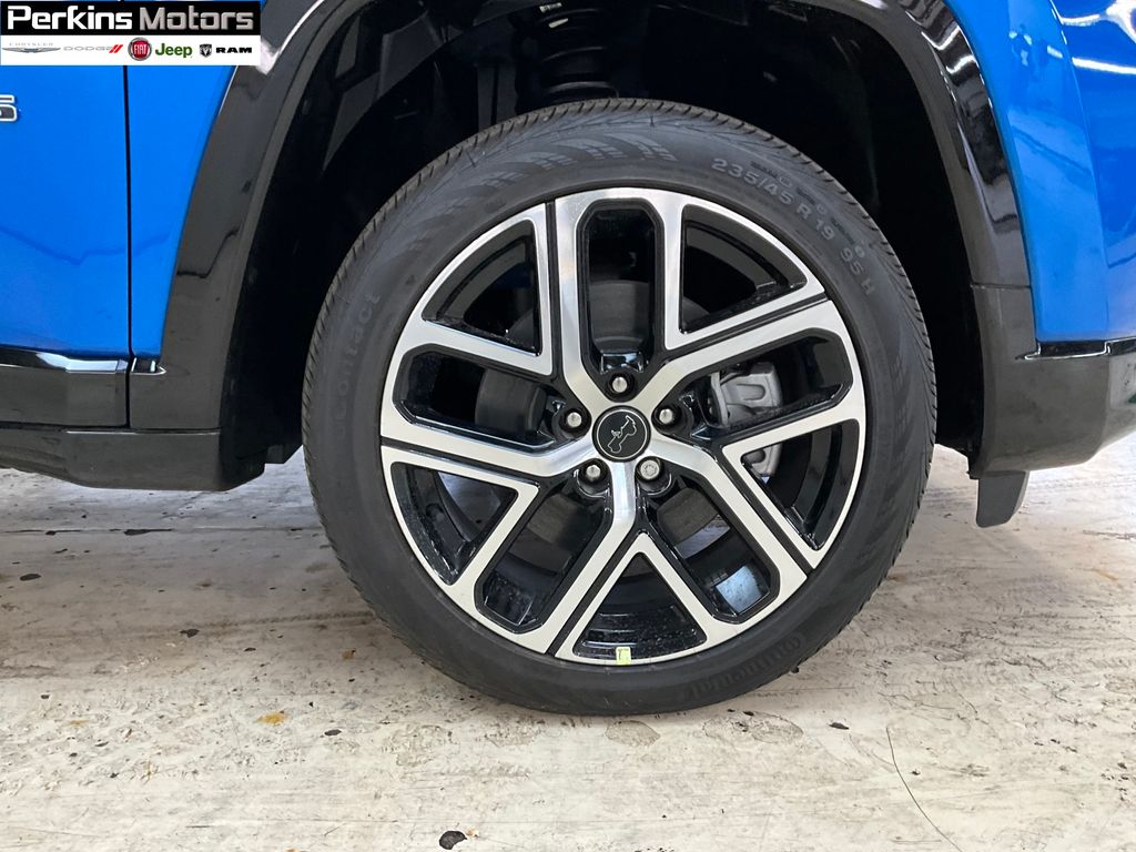 new 2025 Jeep Compass car, priced at $36,388