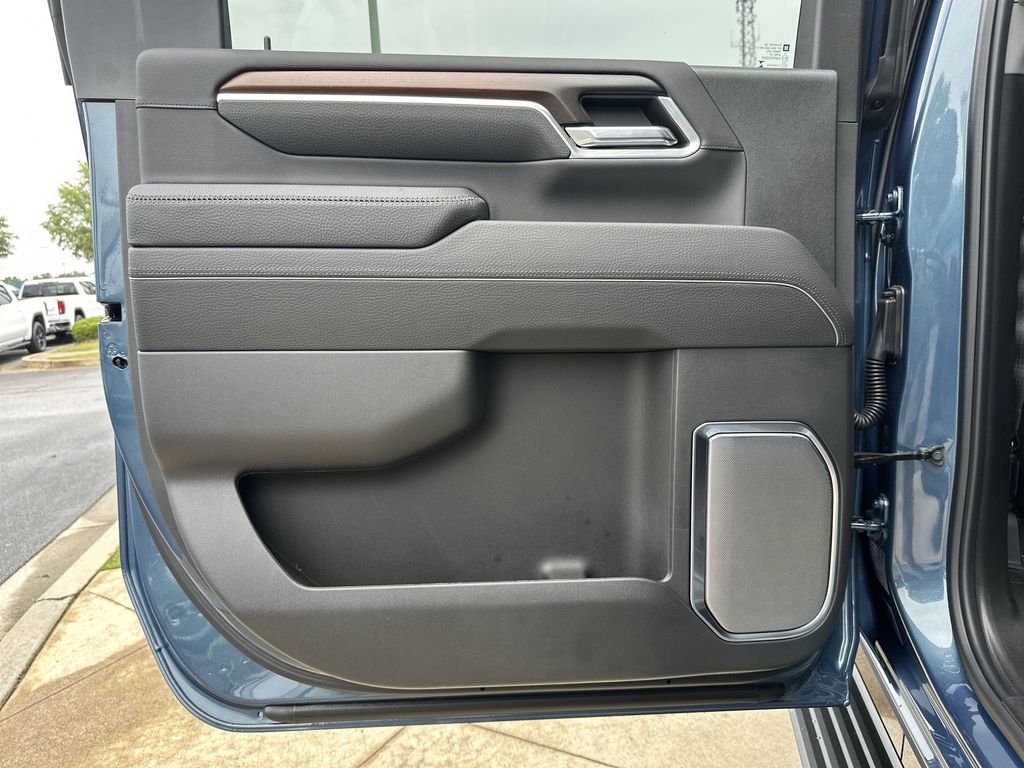 new 2025 GMC Sierra 2500HD car, priced at $85,039