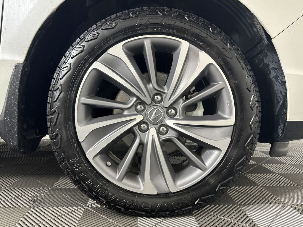 used 2018 Acura MDX car, priced at $21,330