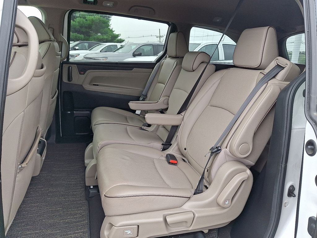 used 2024 Honda Odyssey car, priced at $40,995