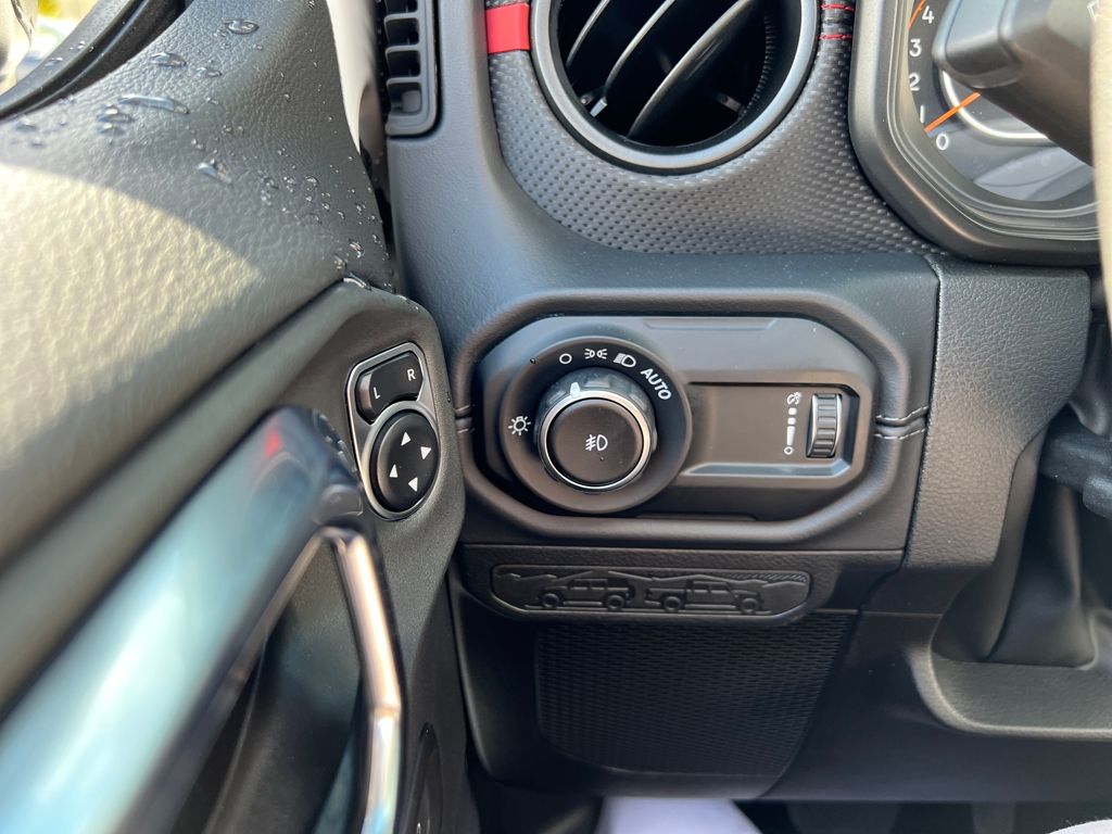 new 2025 Jeep Wrangler car, priced at $64,990