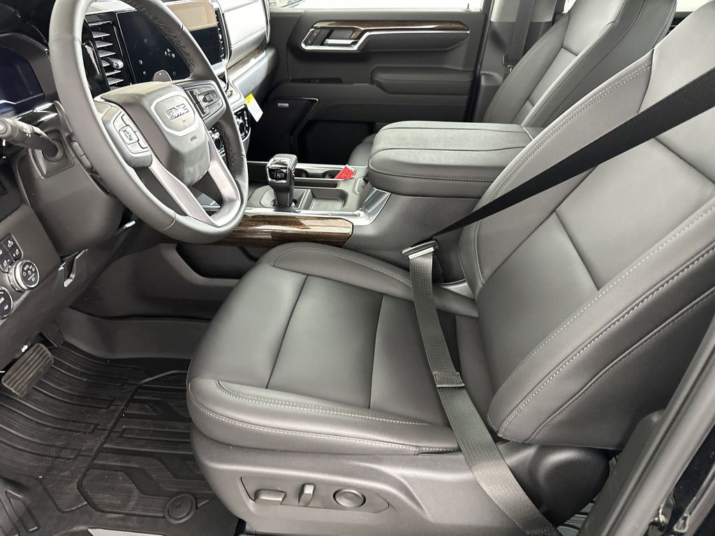 new 2025 GMC Sierra 1500 car, priced at $62,224