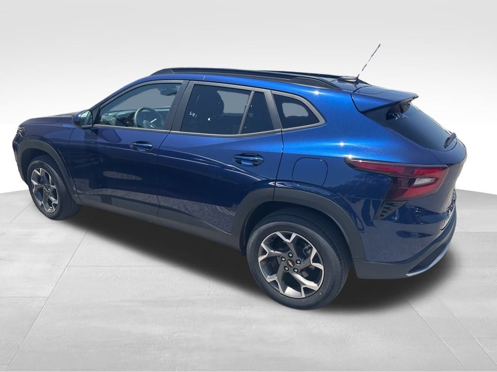used 2024 Chevrolet Trax car, priced at $23,391