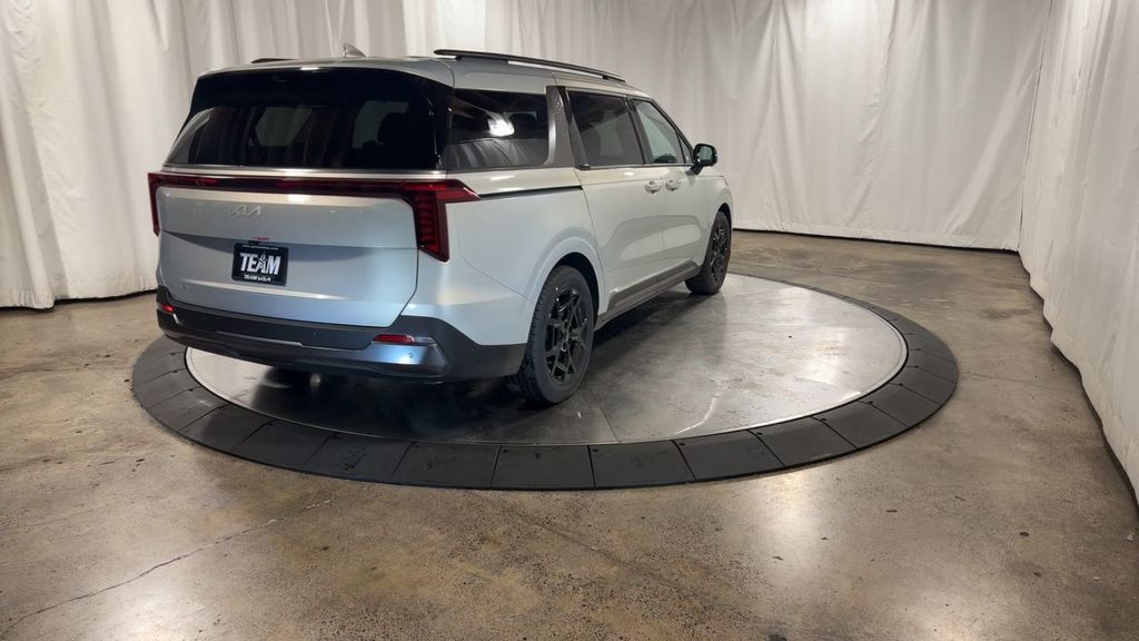 new 2025 Kia Carnival car, priced at $47,386