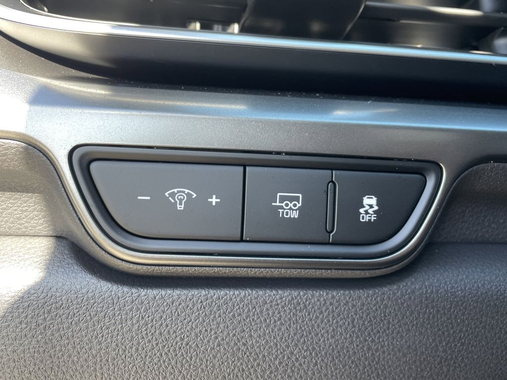 new 2026 Kia Carnival Hybrid car, priced at $52,521