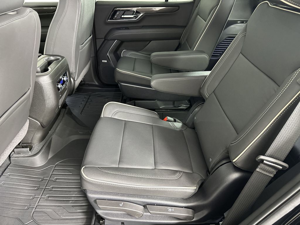 new 2025 GMC Yukon car, priced at $76,529