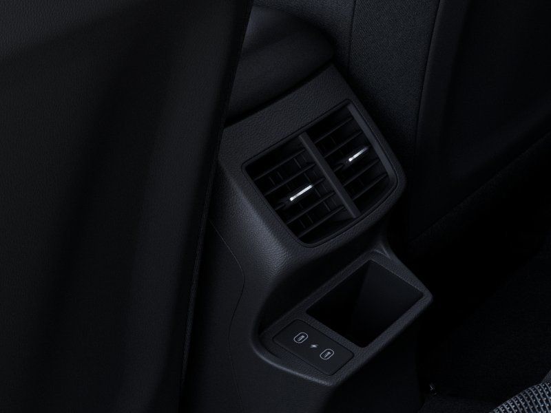 new 2025 Kia Seltos car, priced at $25,600