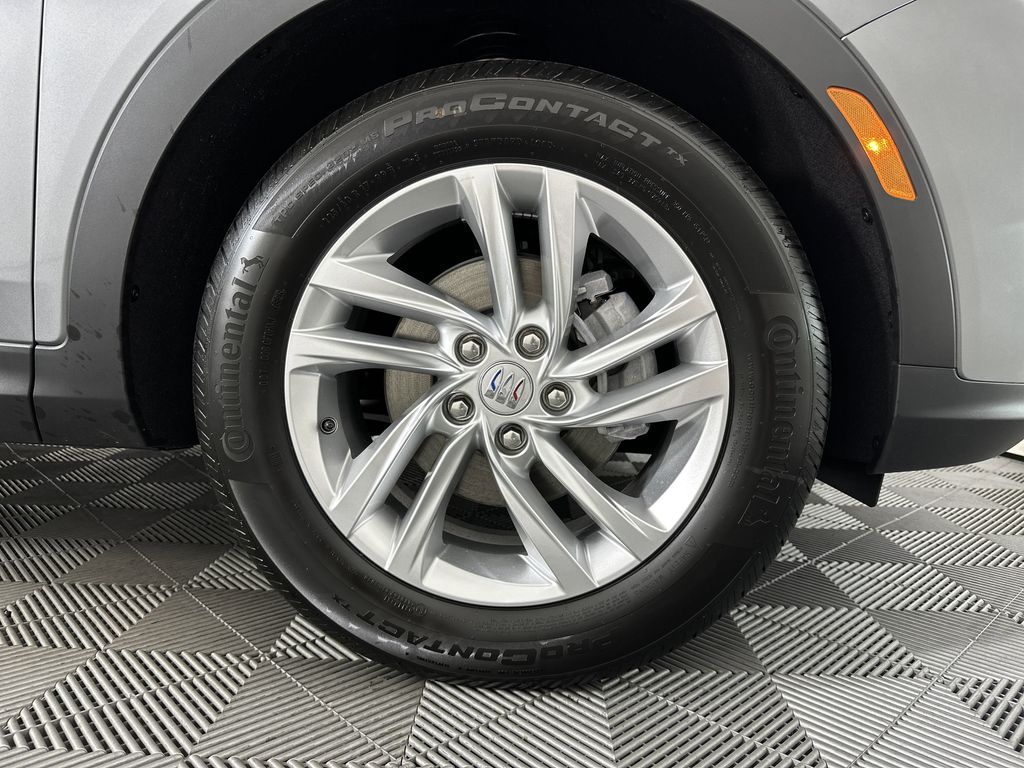 new 2025 Buick Envista car, priced at $27,375