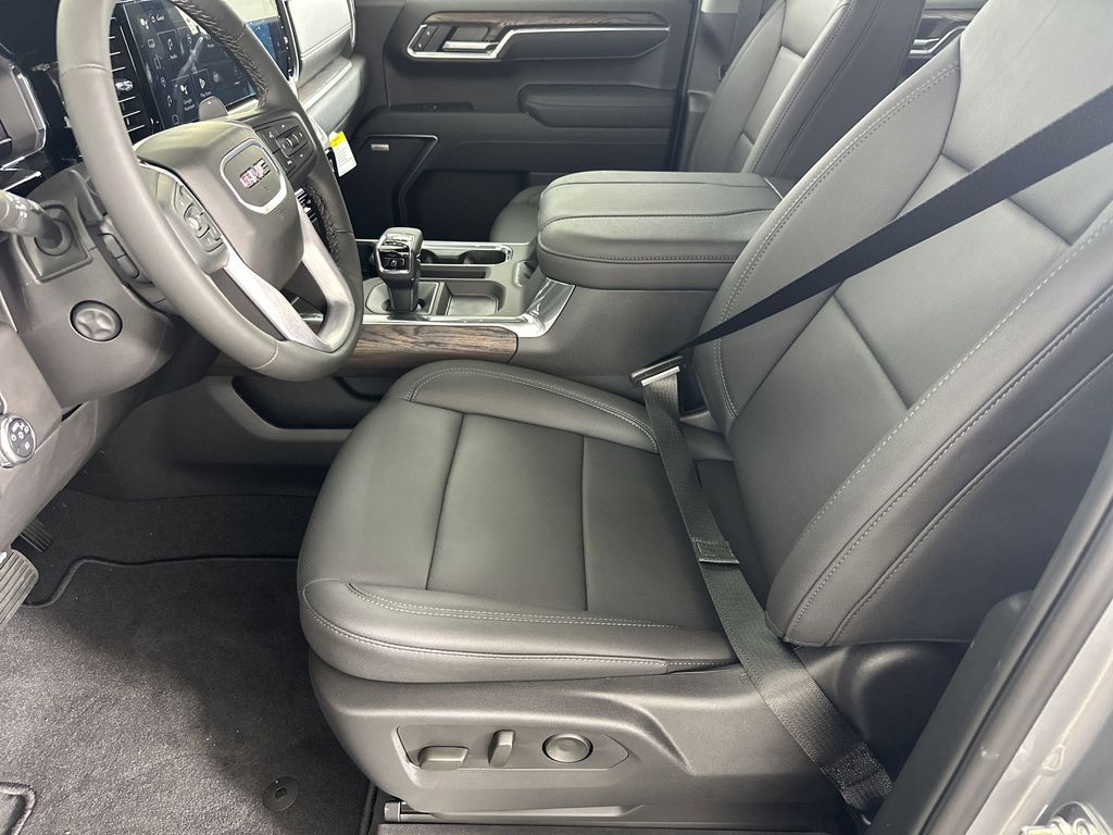 new 2025 GMC Sierra 1500 car, priced at $58,119