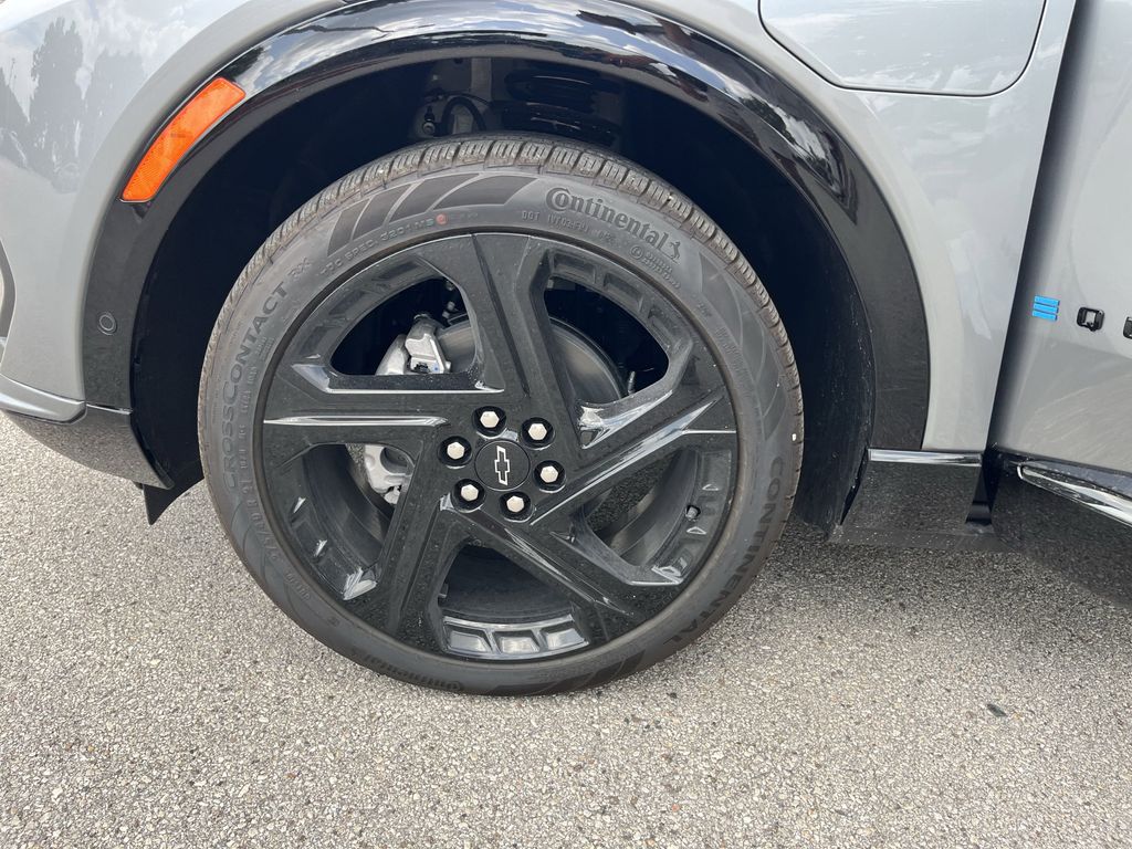 new 2025 Chevrolet Equinox EV car, priced at $51,101