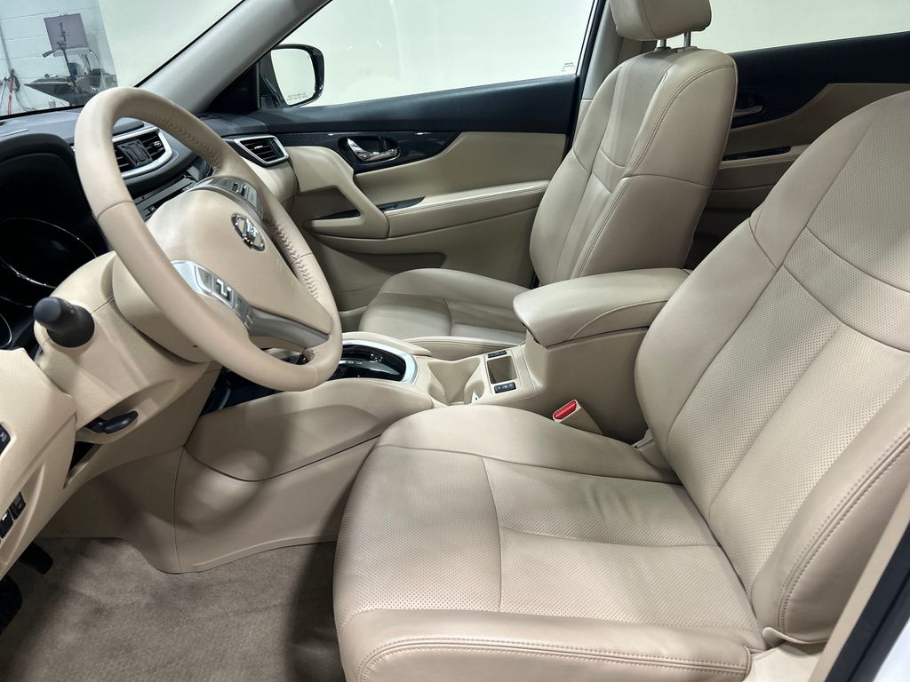 used 2015 Nissan Rogue car, priced at $14,917