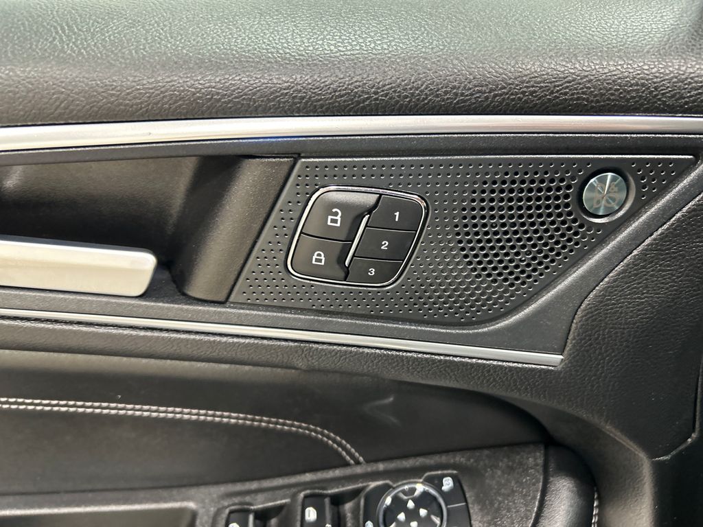 used 2023 Ford Edge car, priced at $29,969