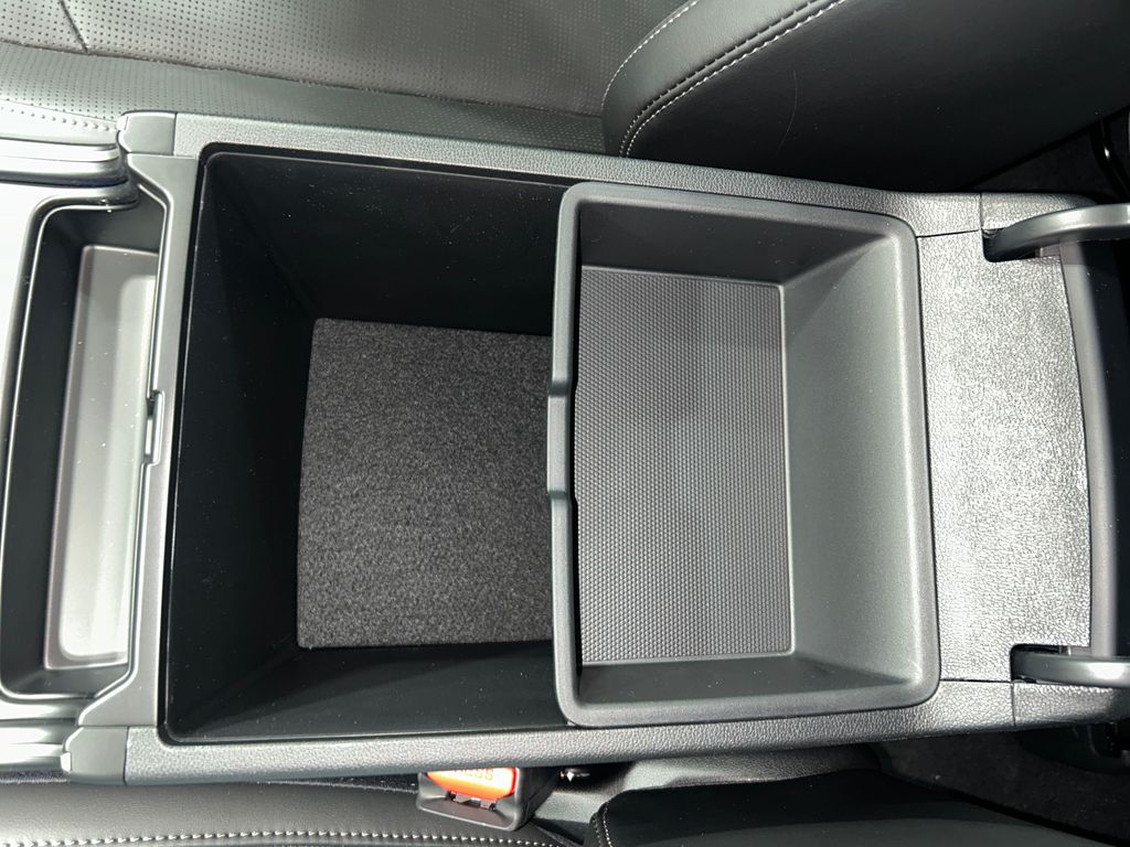new 2025 Kia Sorento car, priced at $36,259