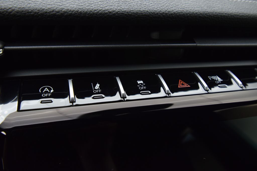 new 2025 Jeep Grand Cherokee car, priced at $45,285