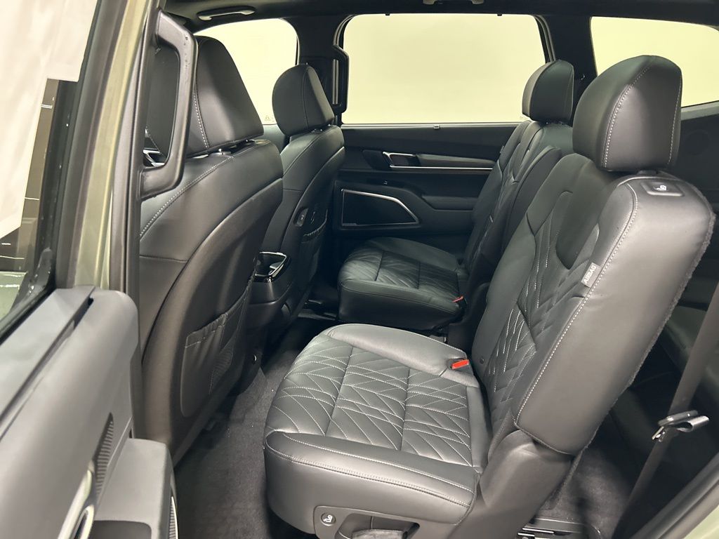 new 2025 Kia Telluride car, priced at $51,255