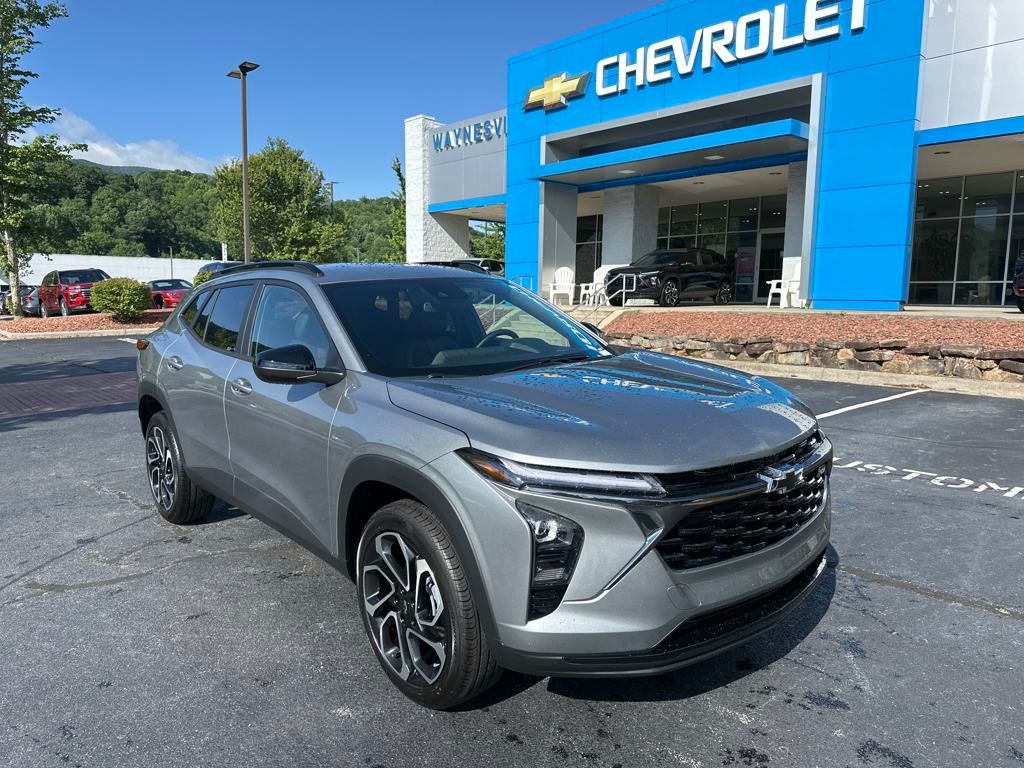 new 2025 Chevrolet Trax car, priced at $25,895