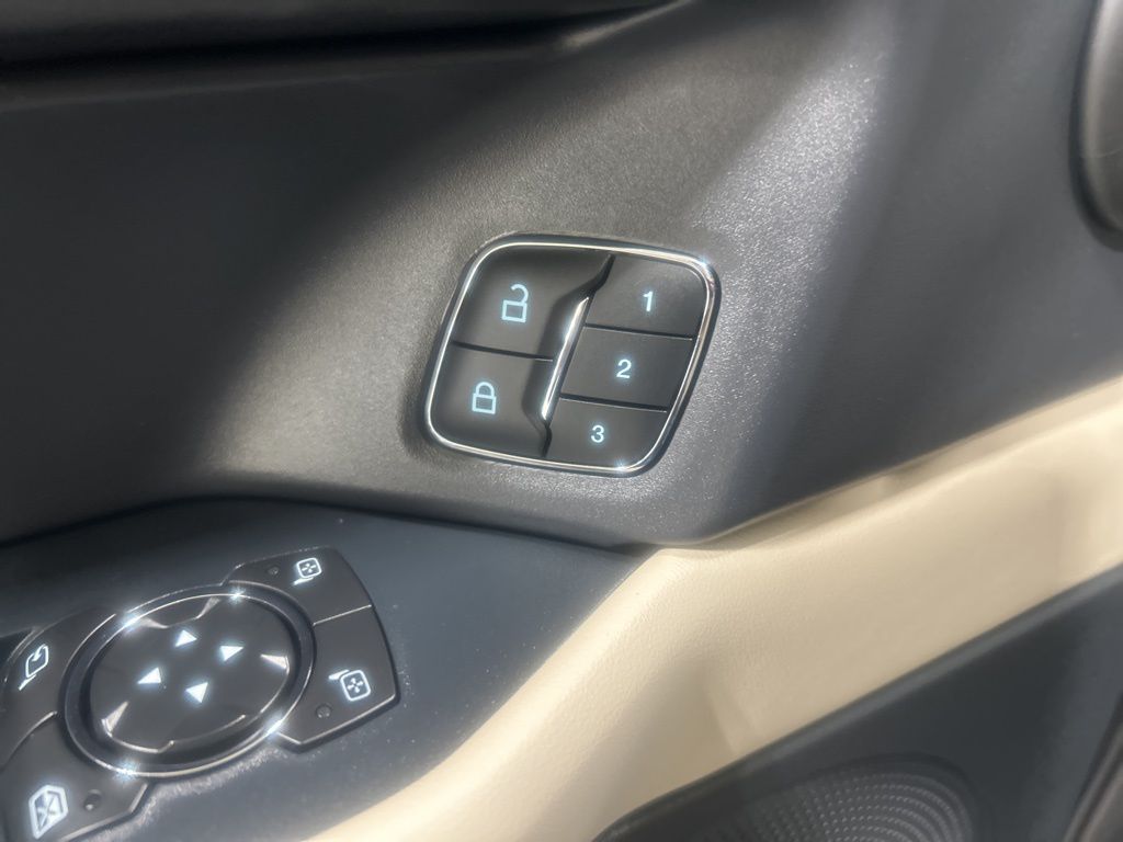used 2022 Ford Expedition Max car, priced at $55,852