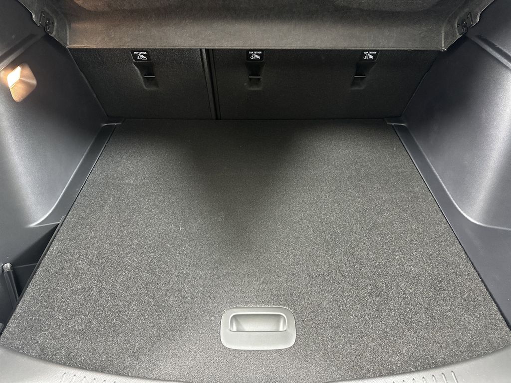 new 2025 Buick Envista car, priced at $29,570