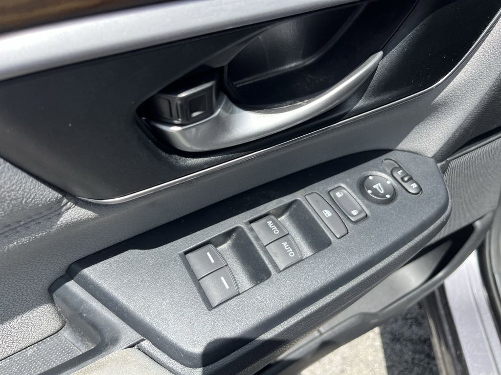 used 2017 Honda CR-V car, priced at $15,497
