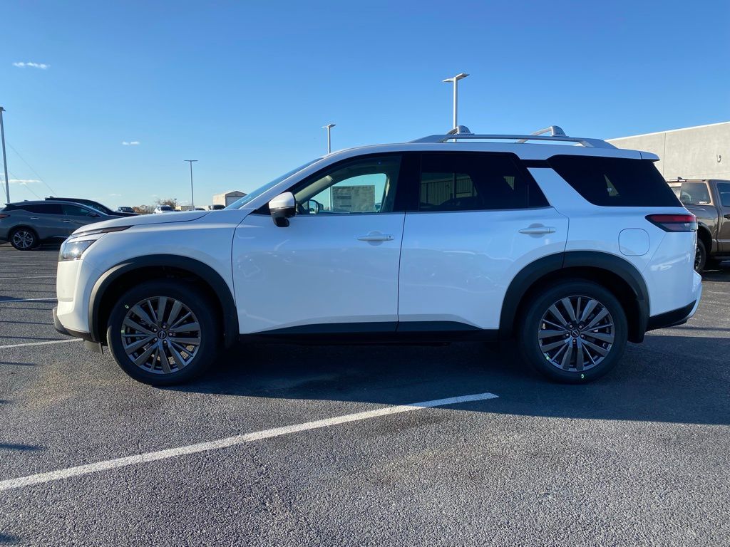 new 2025 Nissan Pathfinder car, priced at $44,448