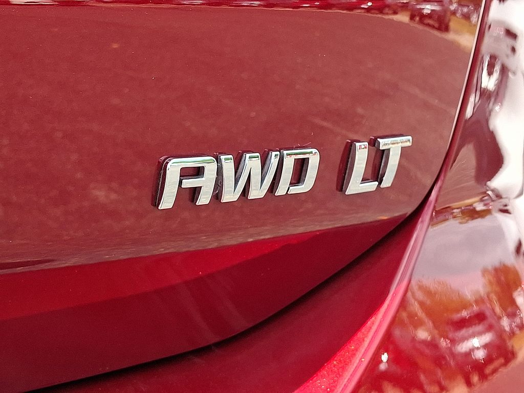 used 2021 Chevrolet Equinox car, priced at $22,795