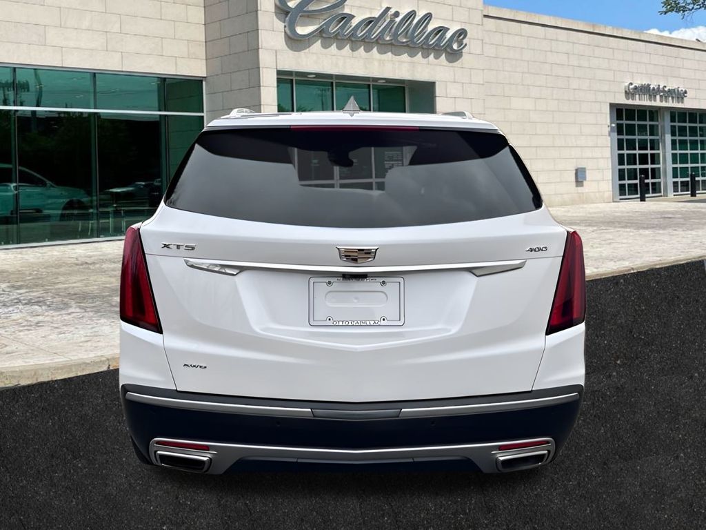 used 2023 Cadillac XT5 car, priced at $32,950