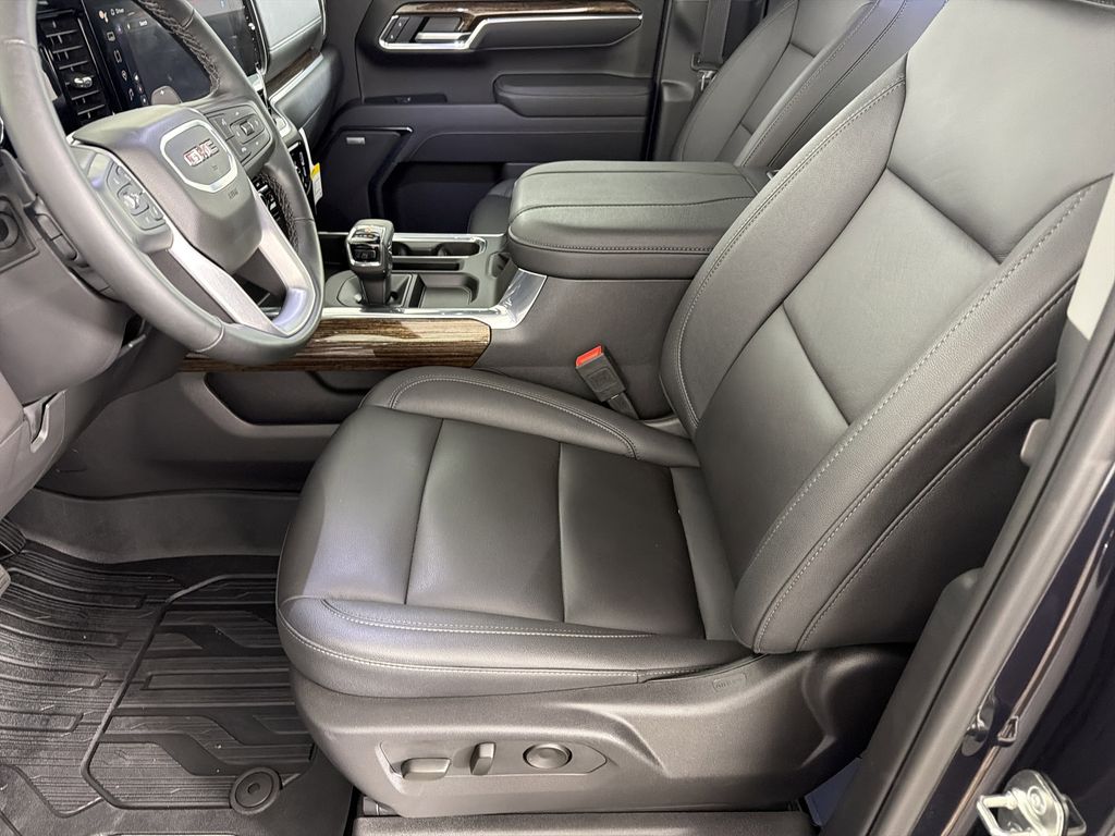 new 2025 GMC Sierra 1500 car, priced at $56,974