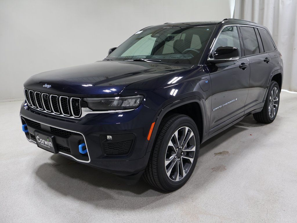 new 2024 Jeep Grand Cherokee car, priced at $75,015