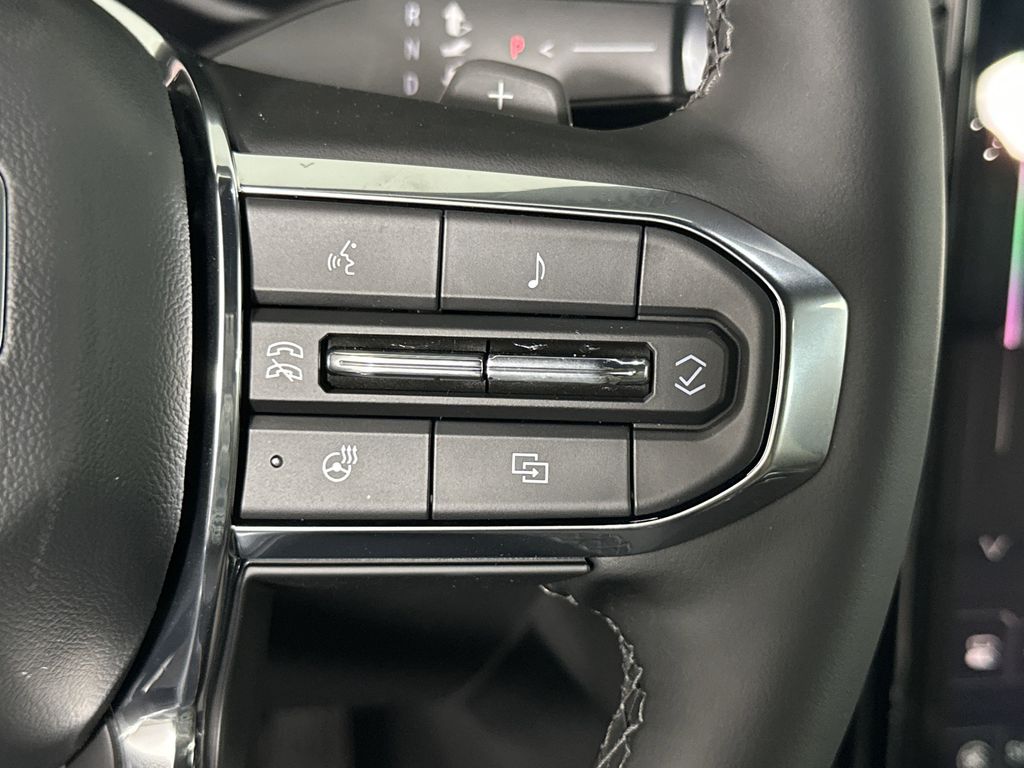 new 2025 GMC Acadia car, priced at $45,425