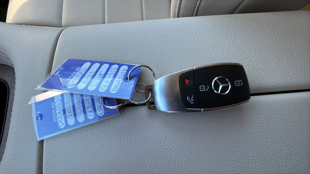 used 2022 Mercedes-Benz GLE car, priced at $40,700