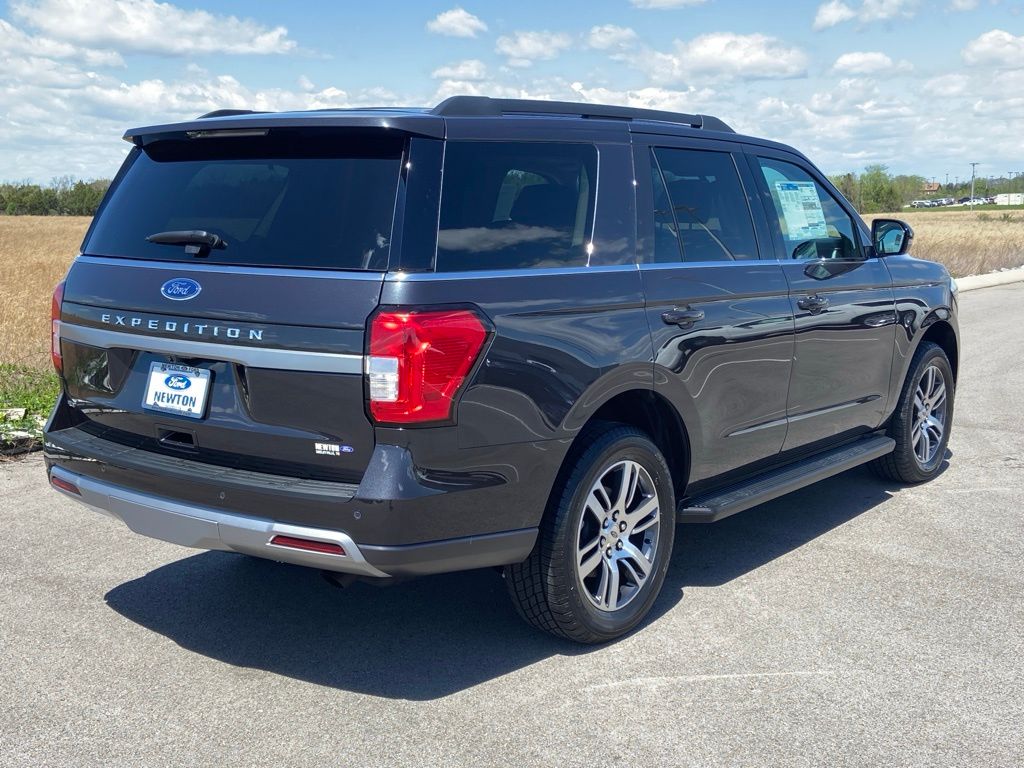 new 2024 Ford Expedition car, priced at $60,271