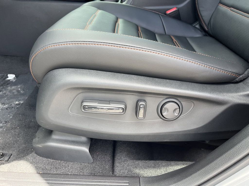 new 2025 Honda CR-V Hybrid car, priced at $37,483
