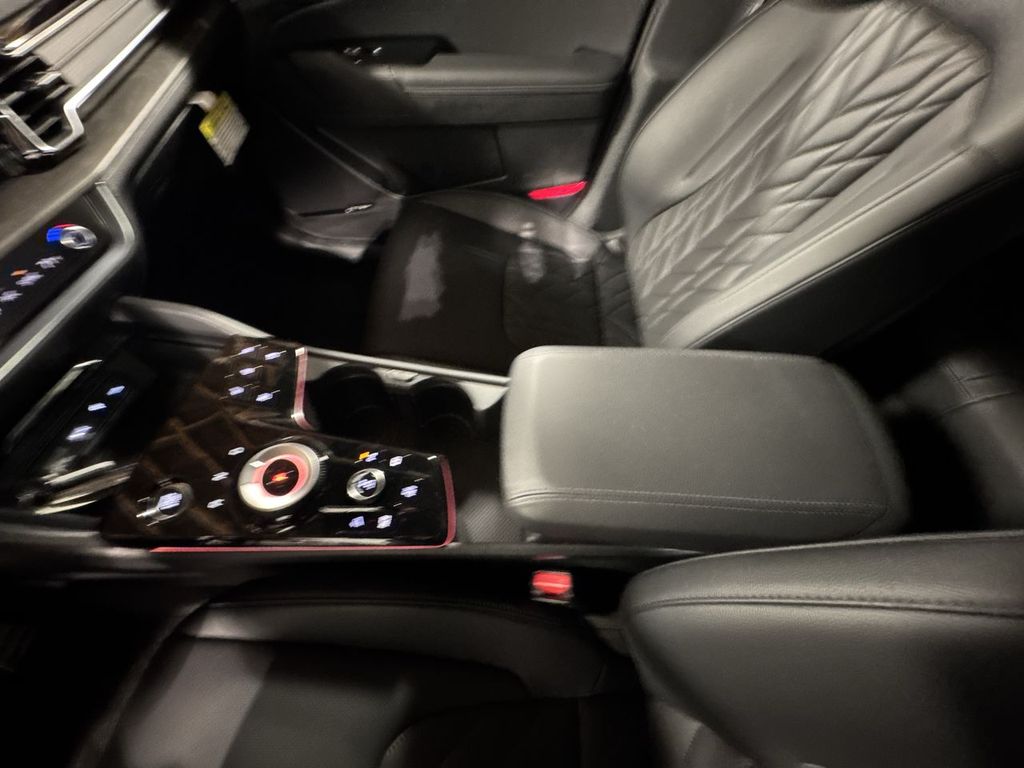 new 2025 Kia Sportage Plug-In Hybrid car, priced at $45,506