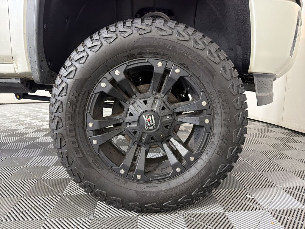 used 2015 GMC Sierra 1500 car, priced at $25,995