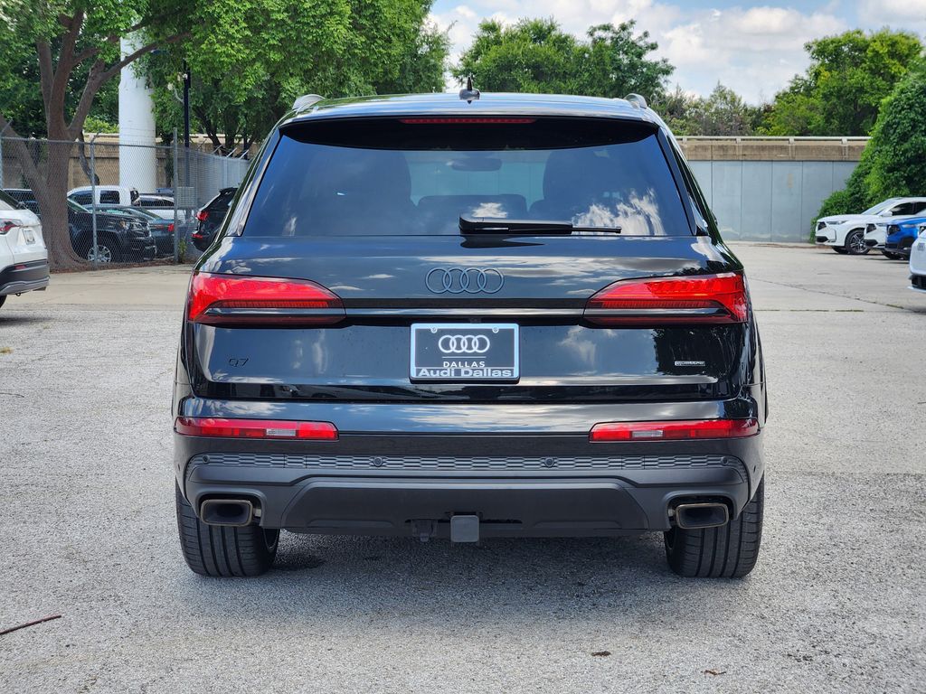 new 2025 Audi Q7 car, priced at $78,950