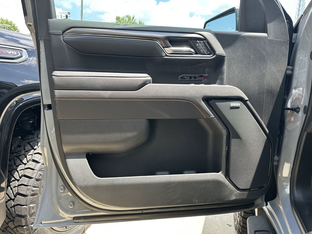 new 2025 GMC Sierra 1500 car, priced at $69,349