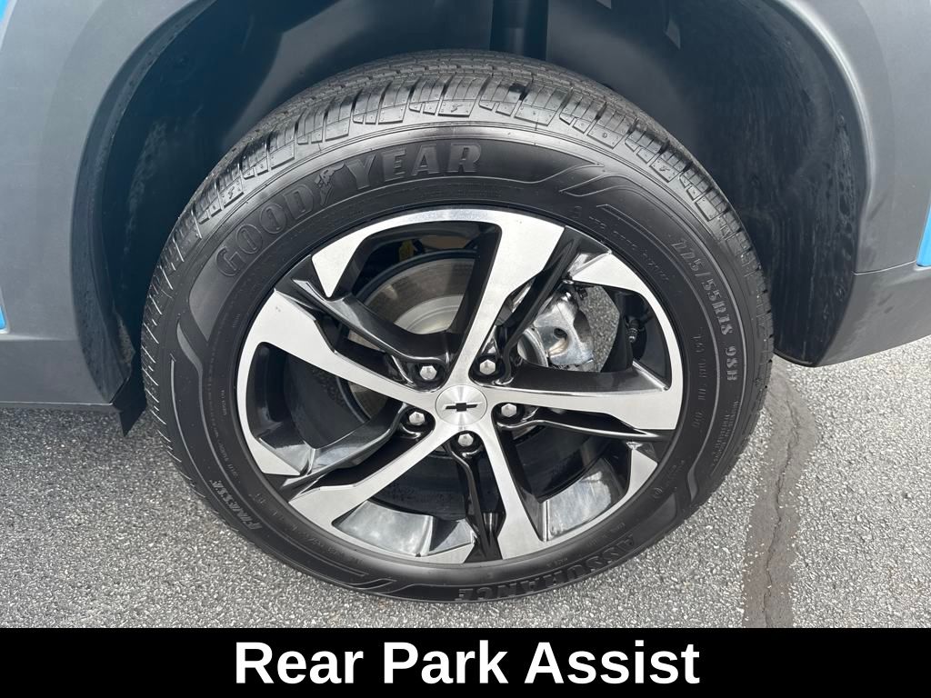 used 2025 Chevrolet Trax car, priced at $23,200