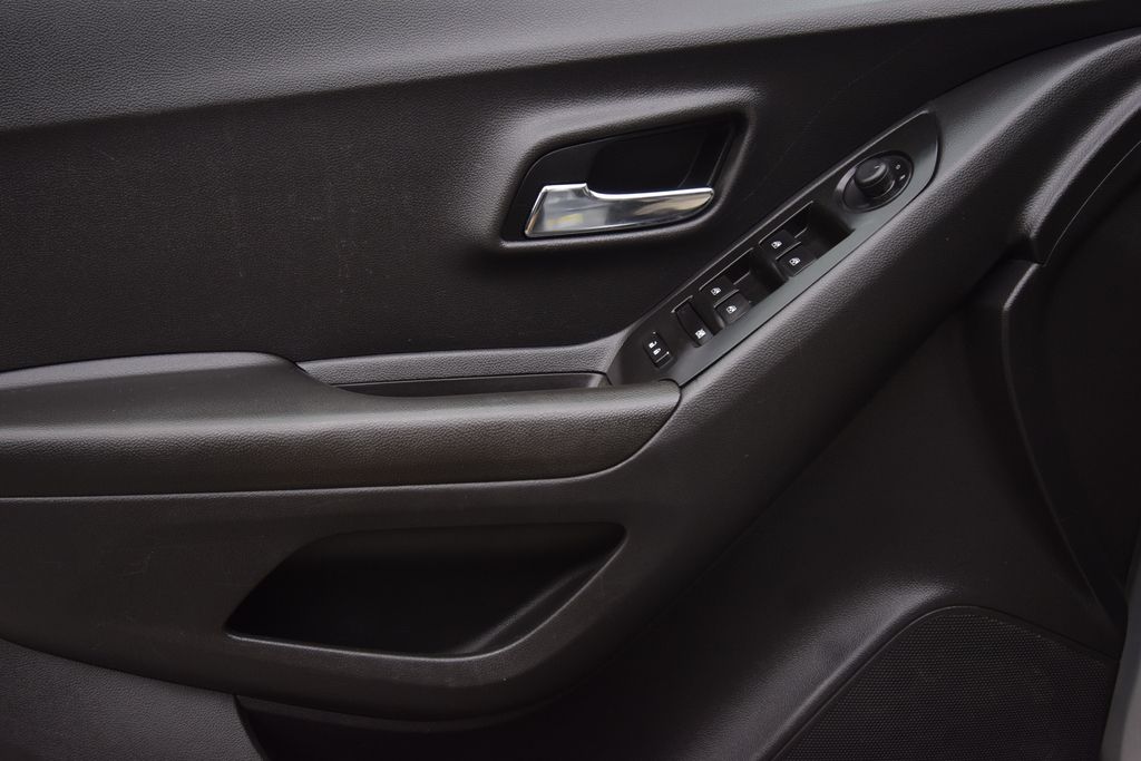 used 2021 Chevrolet Trax car, priced at $9,600